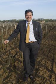 Professor Denis Dubourdieu...: Denis Dubourdieu is a whizz at white wines and his Clos Floridène is pretty smart, He says that dry whites are more refreshing and vibrant than last year and closer to 2008 in style. He is not wrong. His Sauternes, Doisy-Daëne was one of the better sweet wine samples in a patchy year for Sauternes, the little-seen L&amp;#039;Extravagance, extravagantly good.